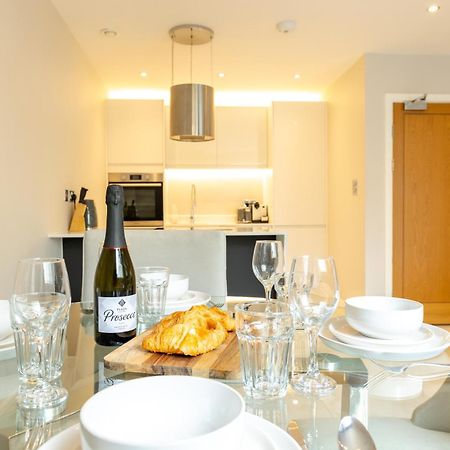 Exclusive Cardiff City Centre Apartment Eksteriør billede