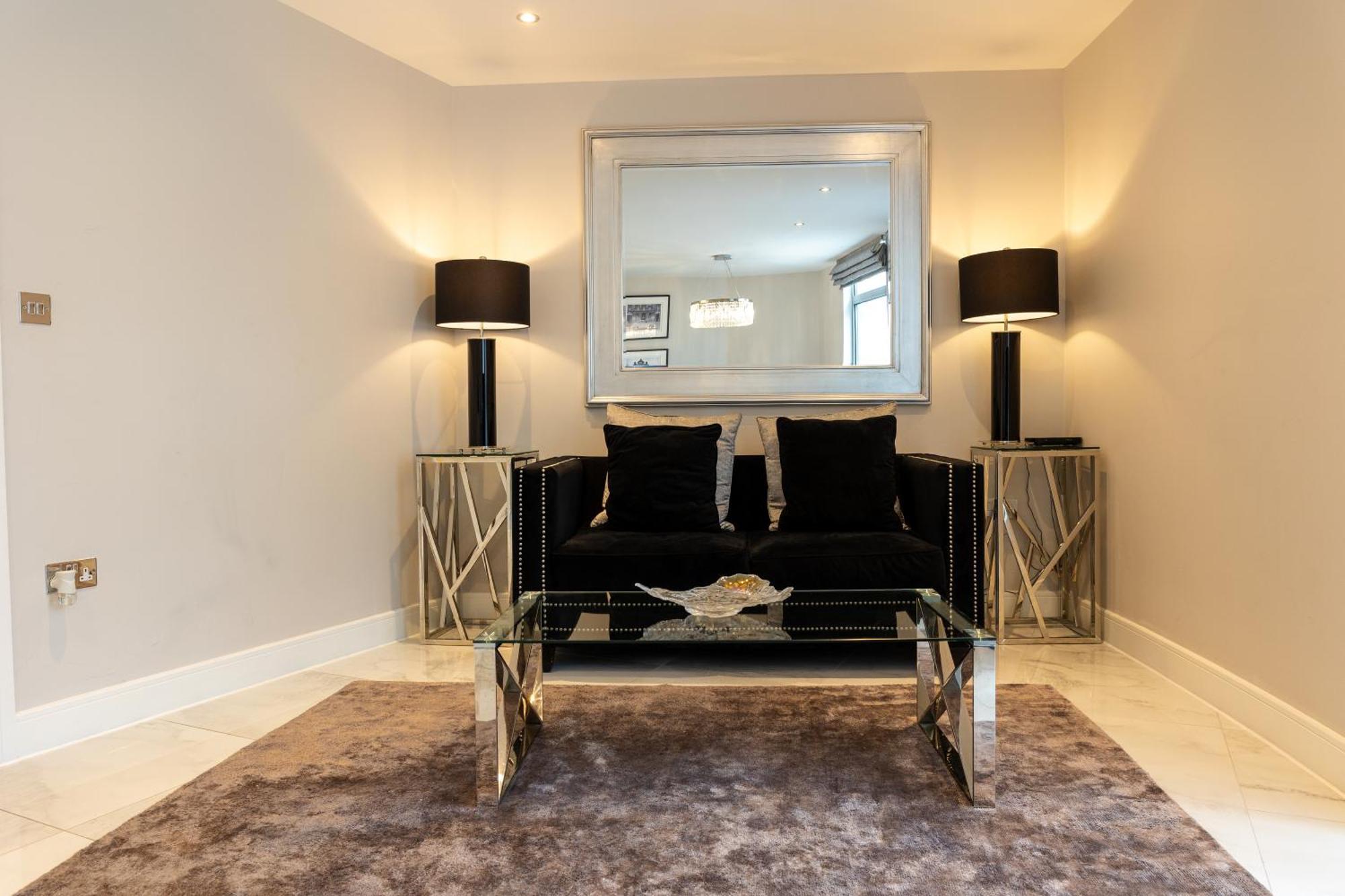 Exclusive Cardiff City Centre Apartment Eksteriør billede