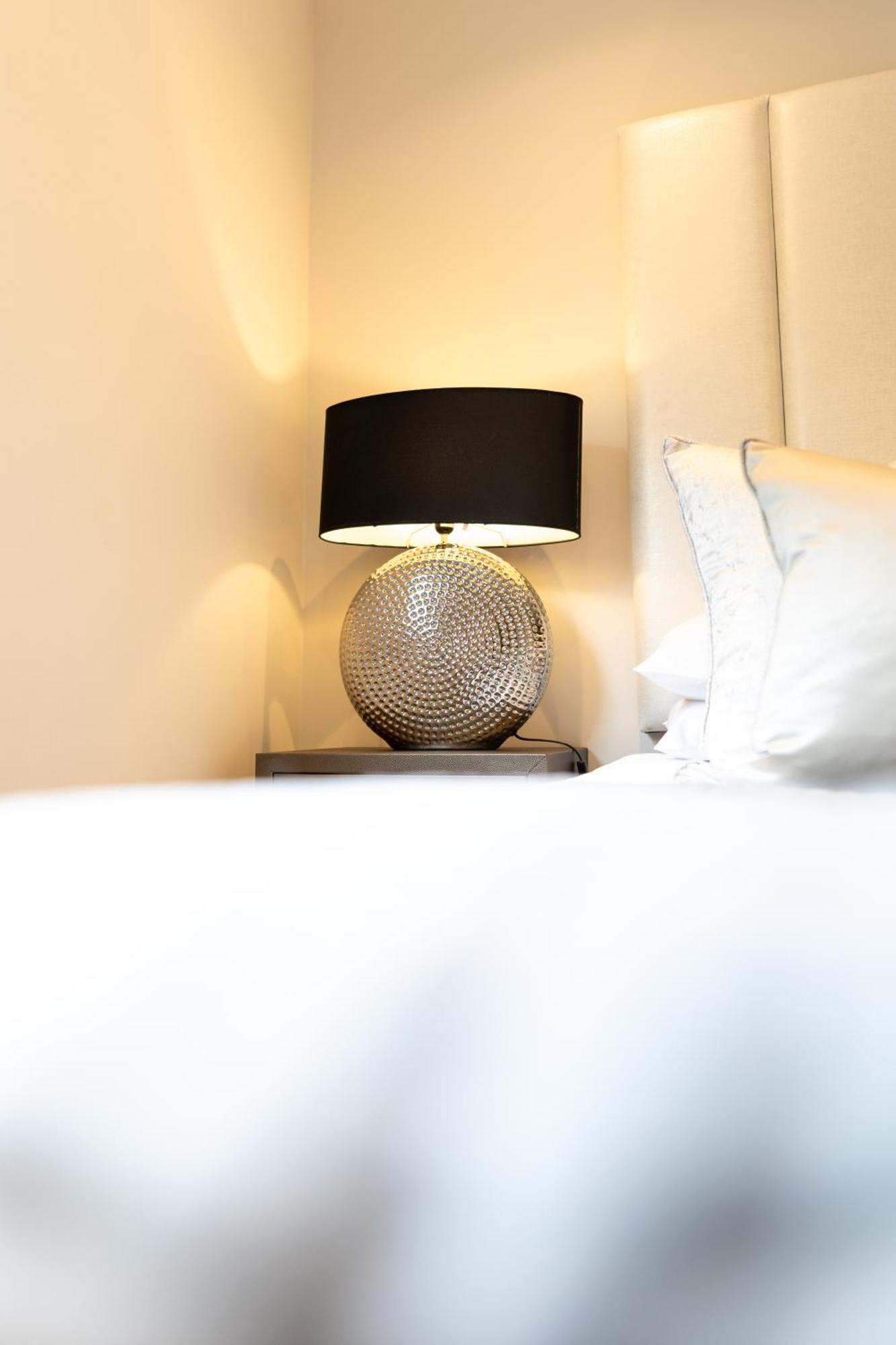 Exclusive Cardiff City Centre Apartment Eksteriør billede