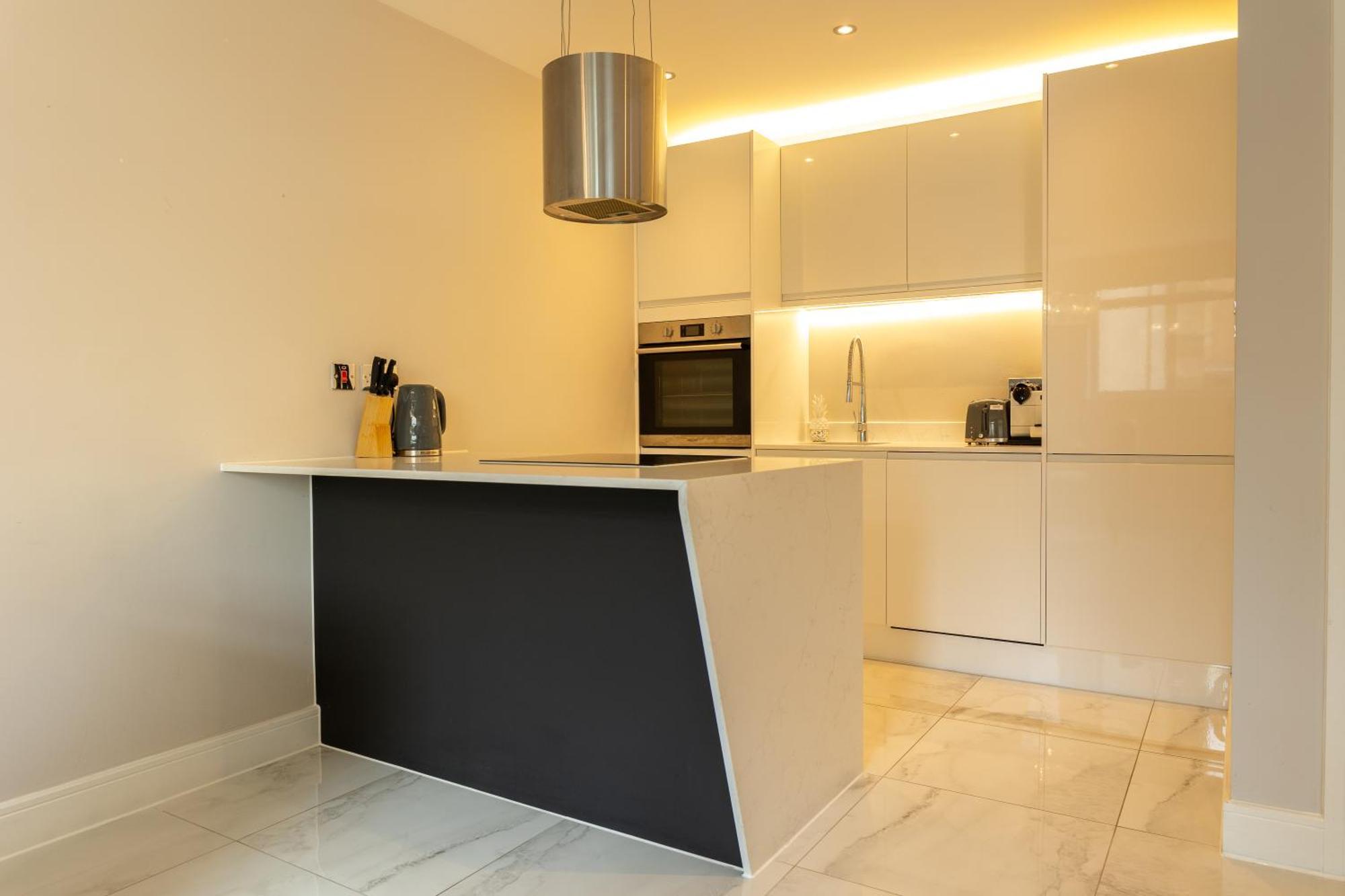 Exclusive Cardiff City Centre Apartment Eksteriør billede