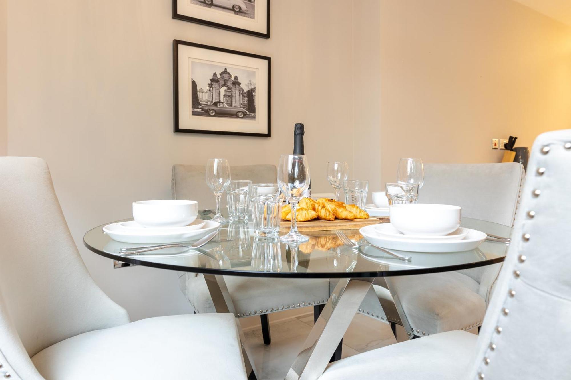 Exclusive Cardiff City Centre Apartment Eksteriør billede